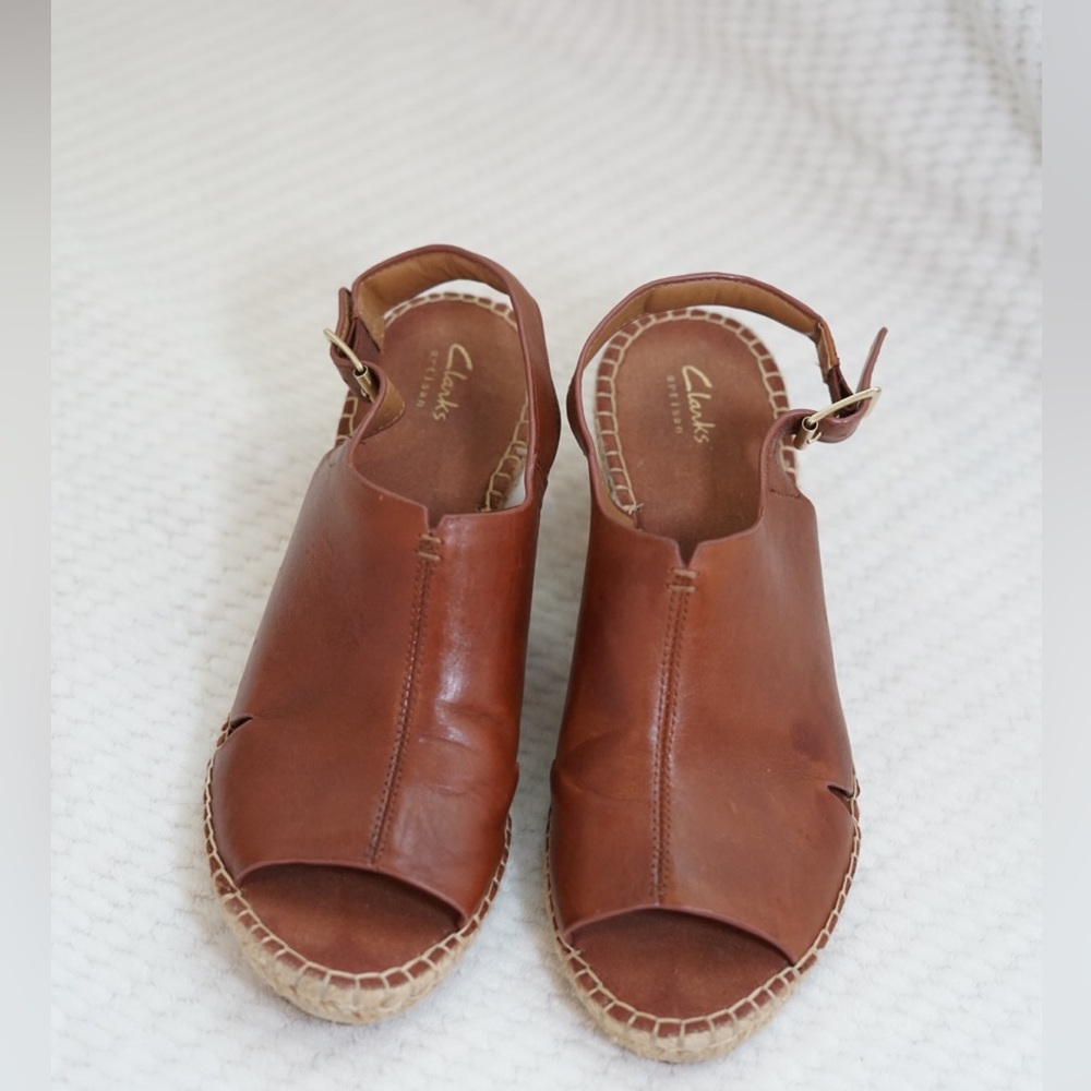 Clarks Artisan women’s wedge shoes - Picture 2 of 3